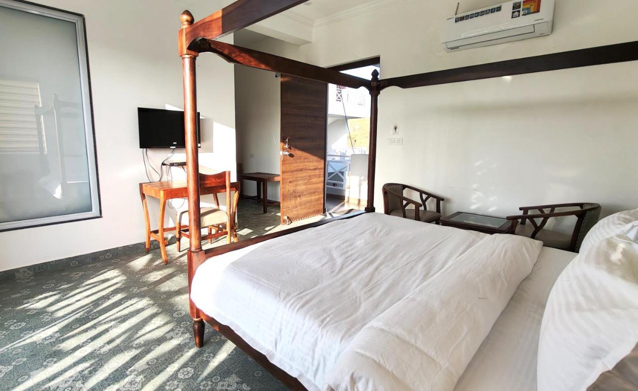 The Sky Imperial Pavoreal Jungle Resort คัมบาลกาห์ ภายนอก รูปภาพ