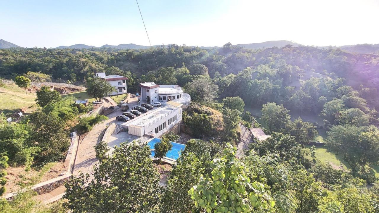 The Sky Imperial Pavoreal Jungle Resort คัมบาลกาห์ ภายนอก รูปภาพ