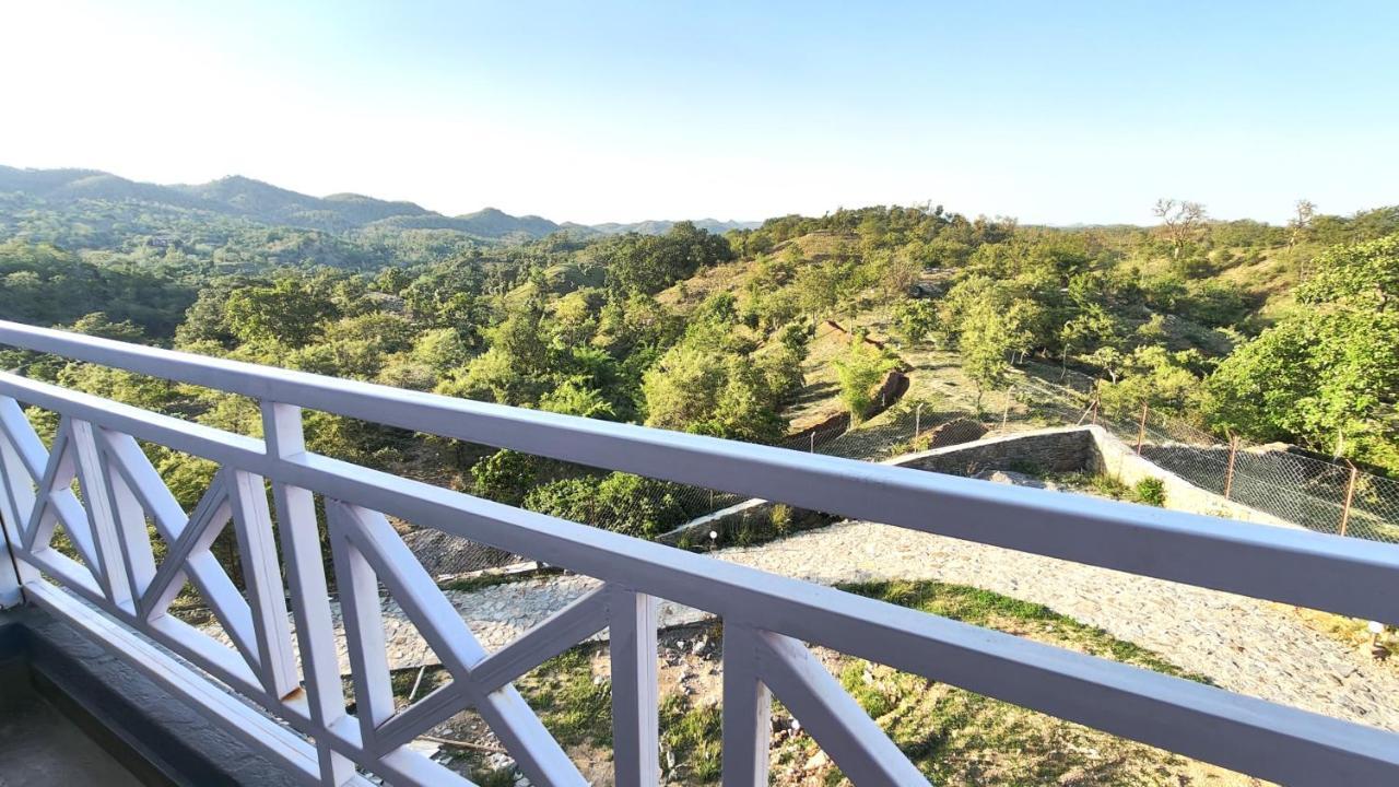 The Sky Imperial Pavoreal Jungle Resort คัมบาลกาห์ ภายนอก รูปภาพ