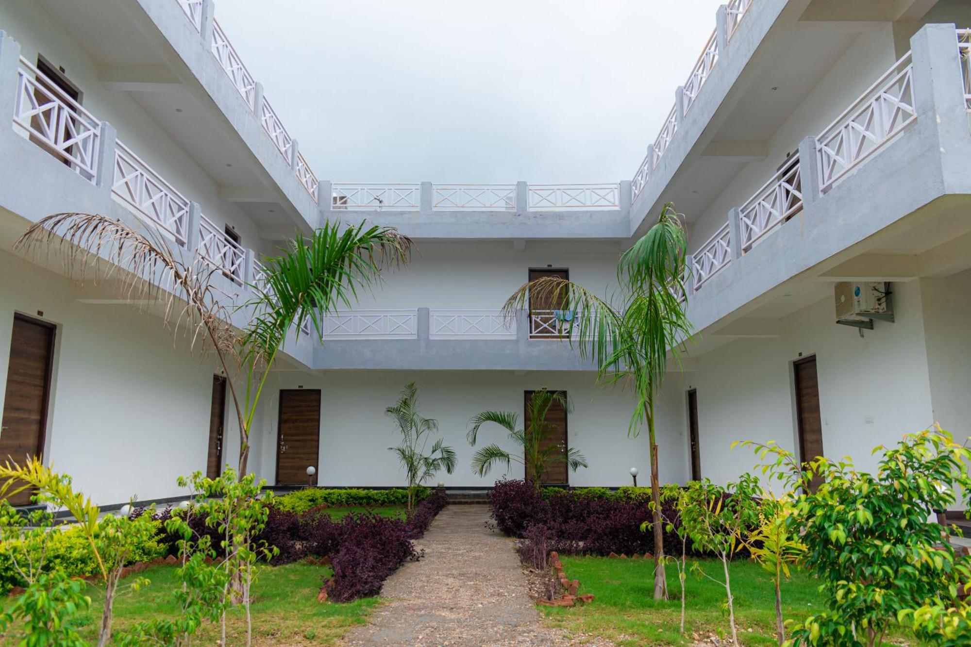The Sky Imperial Pavoreal Jungle Resort คัมบาลกาห์ ภายนอก รูปภาพ