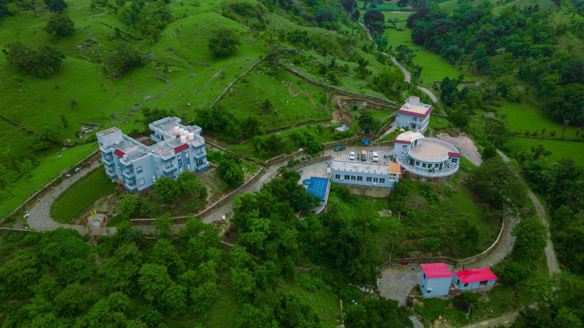 The Sky Imperial Pavoreal Jungle Resort คัมบาลกาห์ ภายนอก รูปภาพ